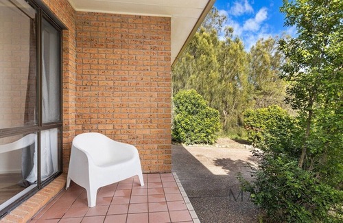 Mayfield West Casa | Spacious Seven Bedroom, Five Bathroom House