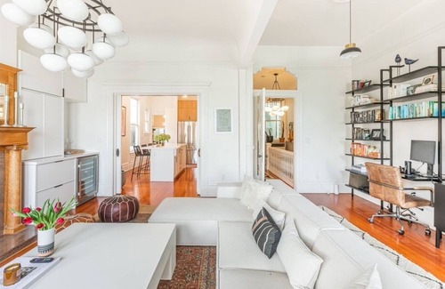 Western Addition Condominio | Spacious SF Victorian Condo with High-End Modern Appeal