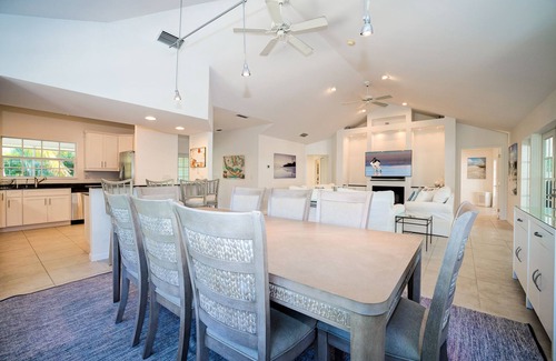 Gulf Ridge Casa | Spacious Single Family Home "Breaking Away" Steps from the Beach