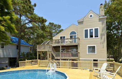 Colington Casa | Spacious sound front with private pool and hot tub in Kill Devil Hills!