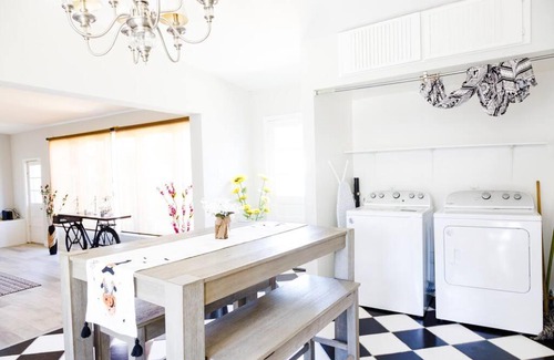 Lomita Apartamento | SPACIOUS SOUTH BAY HOME NEAR BEACHES