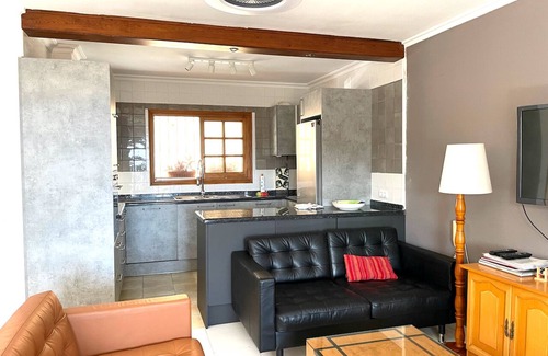 Benimeit Villa | Espaciosa villa orientada al sur, con jacuzzi de lujo, tranquila con vistas del mar, 4 habitaciones