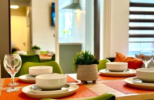 Nottingham Casa | Spacious Stay for 8 Work Trips or Breaks Parking