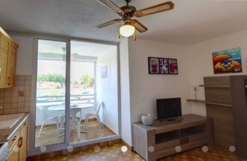 Saint-Cyprien Plage Apartamento | Spacious Studio Cabin, summer swimming pool, secure, assigned parking