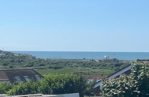 Bishopstone Apartamento | Spacious Studio Cabin with Sea/Downs views Sole Use of HotTub in Seaford