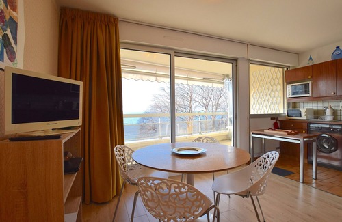 Evian-les-Bains Apartamento | Estudio espacioso en Évian-les-Bains, balcón, cerca del centro
