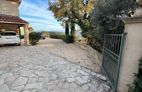 Montauroux Apartamento | Spacious studio within walking distance of the village of Montauroux