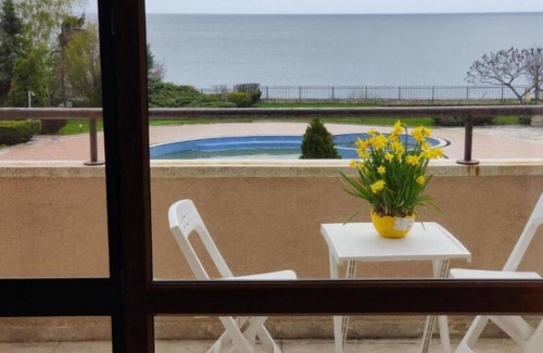 Topola Apartamento | Spacious Studio with a spectacular sea view and swimming pool with mineral water