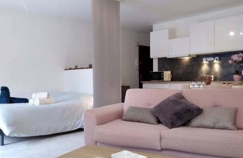 Benodet Apartamento | AMPLIO ESTUDIO CON BALCON CON PEQUEÑAS VISTAS AL MAR