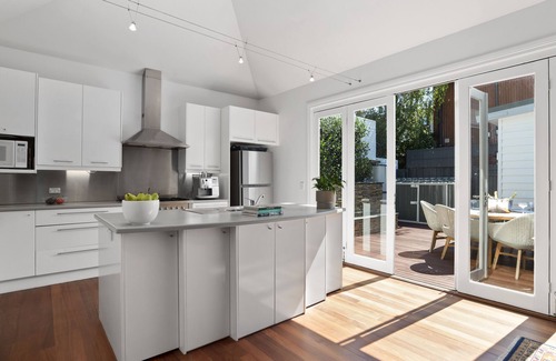 South Melbourne Casa | Spacious, Stylish Home in Amazing Albert Park Location