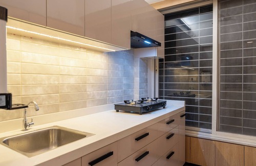 Pune Apartamento | Spacious & Stylish Apartments, Just 6 KM from Pune Airport!