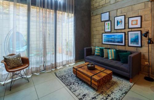 Downtown Guadalajara Apartamento | Spacious Stylish Loft w Gym