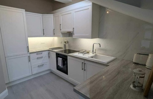 Malahide Apartamento | Spacious & stylish, upgraded 1BD @ Malahide Marina