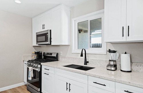 Linda Vista Condominio | Spacious Suite: Minutes to Everything!