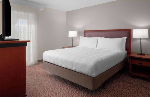 Downtown Hotel | Spacious Suite w/ Kitchen and Separate Living, Dining Area - Central Location