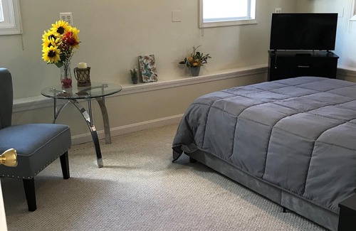 Claremont Casa | Amplia suite en Arlington, a minutos de DC / DCA