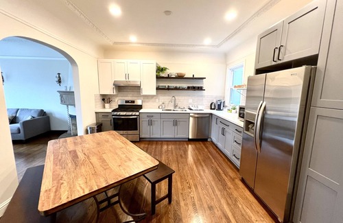 Laurel Heights Condominio | 5 dormitorios 2. 5 baños casa cerca de Presidio / Golden Gate Park / USF con patio trasero