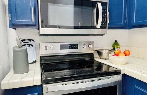 University City Casa | Spacious & Sunny Luxurious Townhouse La Jolla UTC