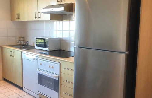 Crows Nest Apartamento | Spacious Sunny Studio with City & Harbour Views - Crows Nest