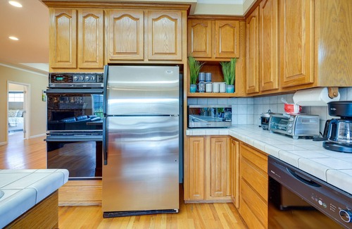 Sunnyvale Casa | Spacious Sunnyvale Home w/ Yard: 11 Mi to San Jose