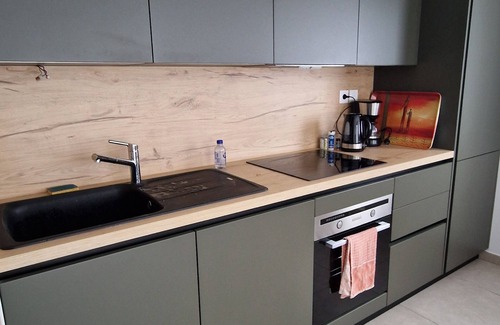 Croix-d'Argent Apartamento | Spacious T3 new. elevator Balconies, basement parking, air conditioning, streetcar