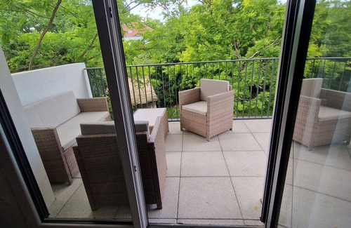 Croix-d'Argent Apartamento | Spacious T3 new. elevator Balconies, basement parking, air conditioning, streetcar