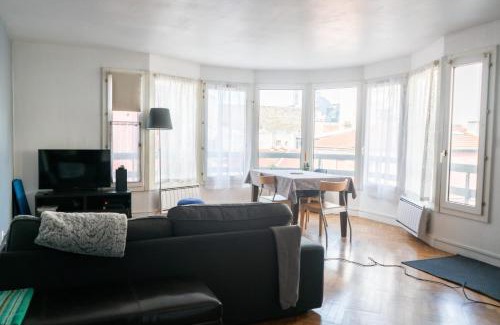 Republique–Point-du-Jour Apartamento | Spacious T4 near town center