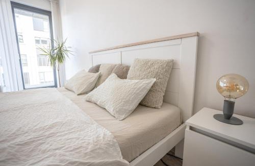 Karlin Apartamento | Spacious Terrace Apartment with free private parking