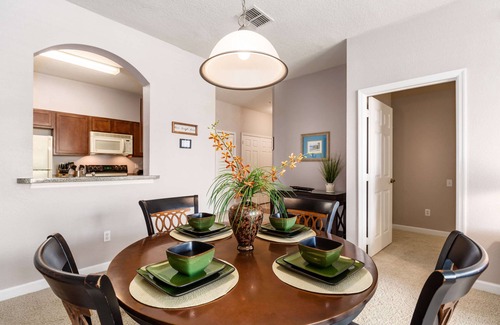 Windsor Palms Condominio | Spacious three-bedroom/two-bathroom condo in the sought-after Windsor Palms!