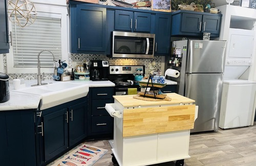 Quitman Casa | Spacious tiny home in community on Lake Fork w/ shared private boat ramp!