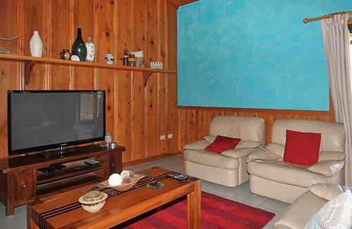Amity Point Apartamento | Spacious top floor 4 bedroom unit - walking distance to beach