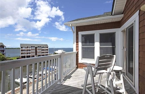 Manteo Condominio | Spacious Top Floor Condo With Amazing Views