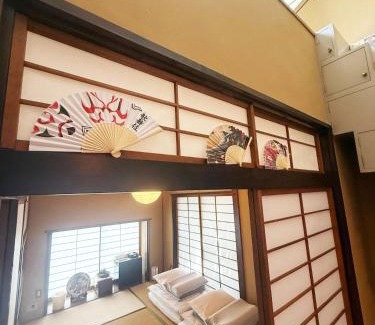 Ebisunishi Apartamento | Spacious Traditional Japanese House with Modern Amenities near Shibuya for Families and Groups up to 12 Guests