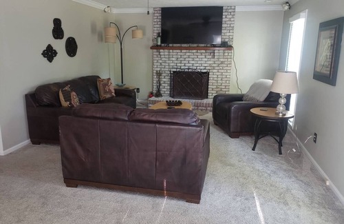 Bayshore Casa | Spacious tranquility. A home for a "seas"ons.