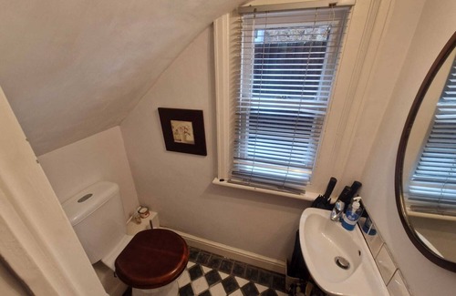 West Ealing Apartamento | Spacious two bedroom garden flat close to West Ealing Elizabeth line station