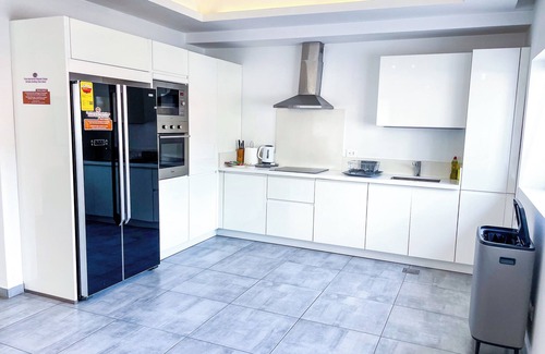 Labone Apartamento | Spacious Two Bedroom Serviced Apartment @ Lul Water - Labone