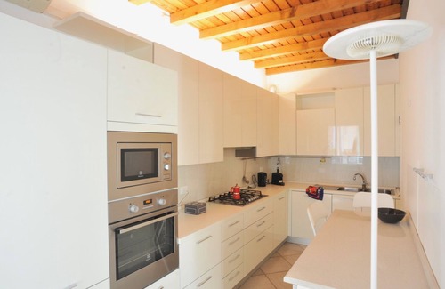 Castello Apartamento | Spacious two-bedroom, two-bathroom apartment in old town, Biennale area