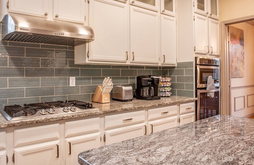 Prestmont Casa | Spacious Two-Story Home in Frisco w/ EV Charger