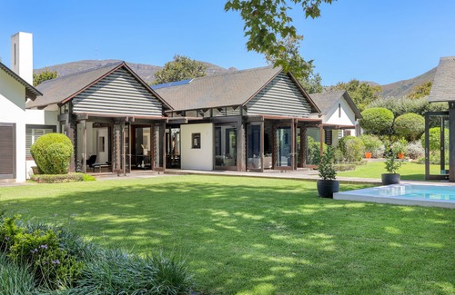 Constantia Villa | Spacious, unique, private 5 bedroom house.