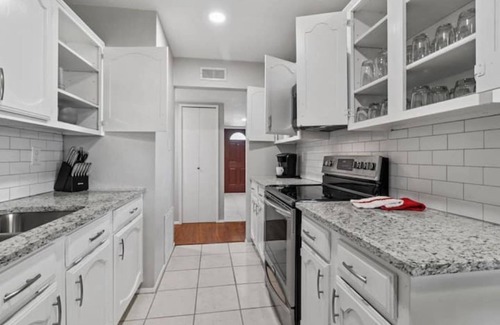 Northeast Carrollton Casa | Spacious Updated Carrollton 3BR