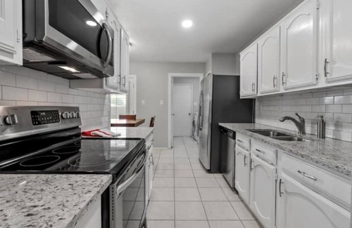Northeast Carrollton Casa | Spacious Updated Carrollton 3BR