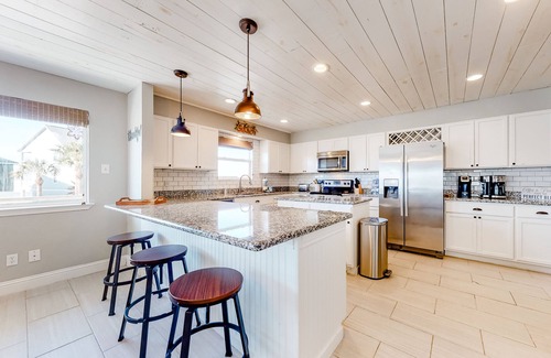 Isla Del Sol Casa | Spacious upgraded coastal getaway with firepit - near boat ramp, stroll to beach