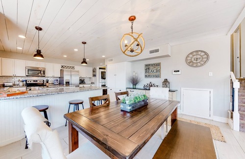 Isla Del Sol Casa | Spacious upgraded coastal getaway with firepit - near boat ramp, stroll to beach