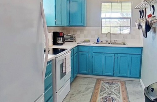 Truth or Consequences Apartamento | Spacious 2-bedroom apartment on the Hot Springs District