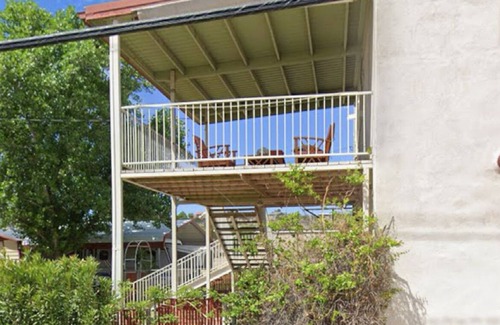 Truth or Consequences Apartamento | Spacious 2-bedroom apartment on the Hot Springs District