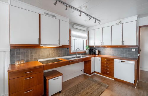 Staden Villa | Spacious Villa in the high coast
