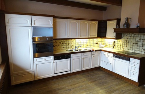 Fuegen Apartamento | Spacious holiday apartment for 10-12 people 500m from the Spieljochbahn