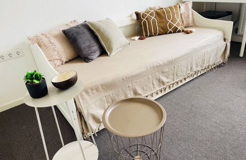 Zoutelande Casa | Spacious vacation home with 9 rooms, ideal for families, companies, or groups of friends.