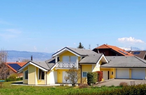 Lugrin Casa | Spacious vacation home villa with fantastic lake views
