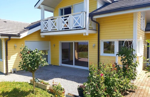 Lugrin Casa | Spacious vacation home villa with fantastic lake views